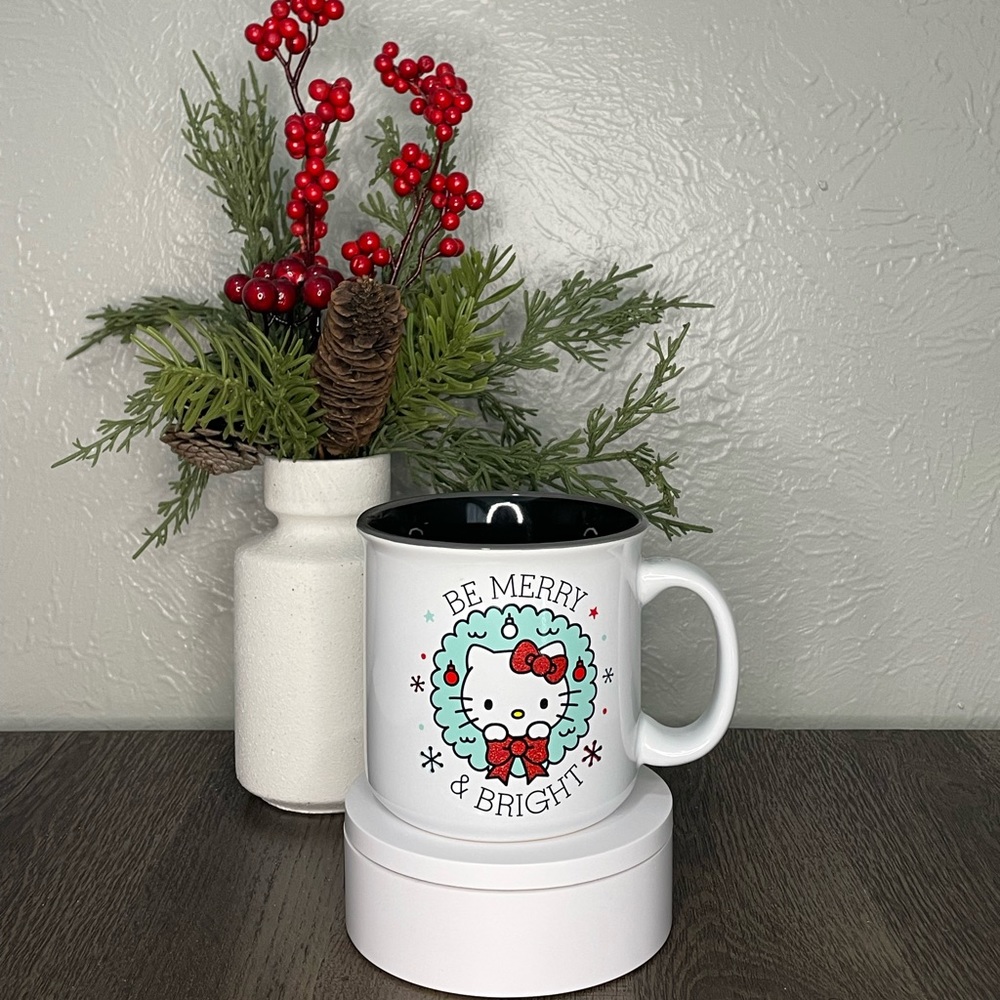 Hello kitty Christmas mug
